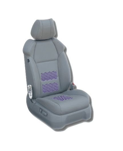 Silla de carro con masajeador instalado y control remoto visible